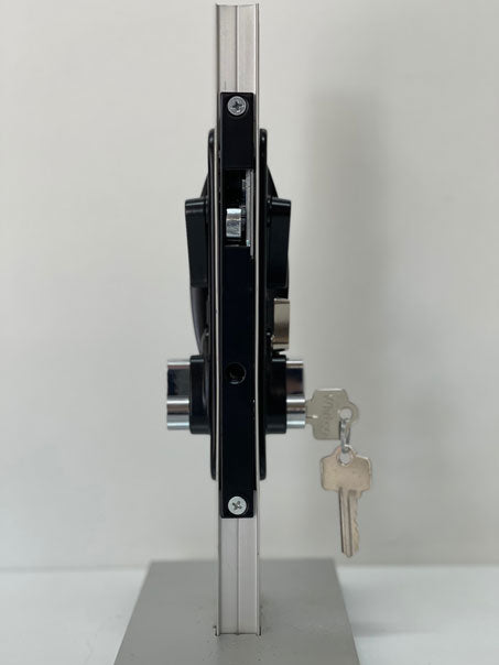 1 - 8801 Security screen door lock - Leichardt